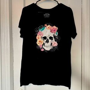 Torrid Size 0 Women’s short sleeve shirt black with floral neon skull design